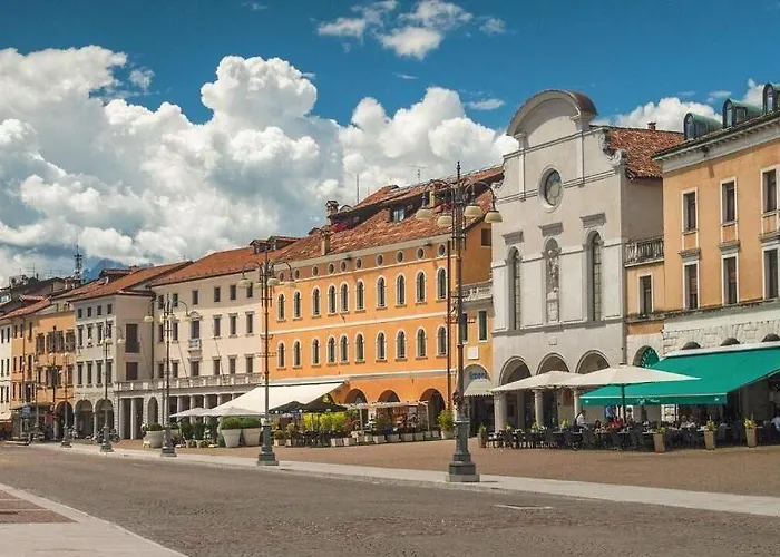 Casa Per Ferie Al Centro Hotel Belluno