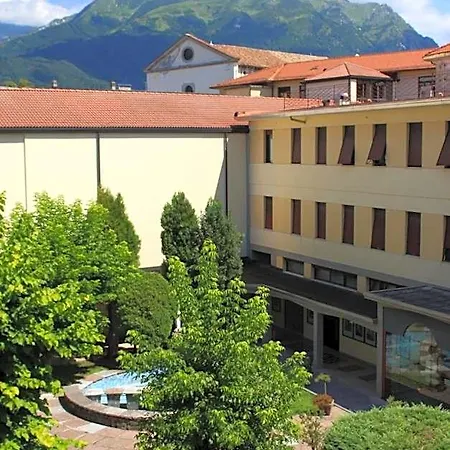 Casa Per Ferie Al Centro 3* بيلونو