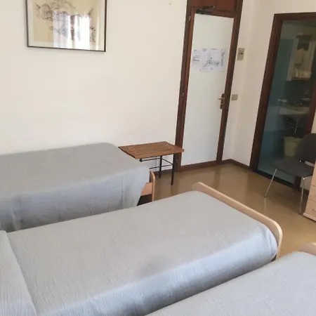 Casa Per Ferie Al Centro Otel 3*